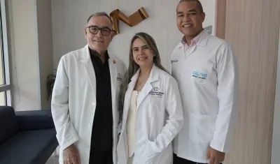 Dr. Rafael Garrido, Dra. Gloriana Cantillo cirujana general y Dr. Keyner Toro