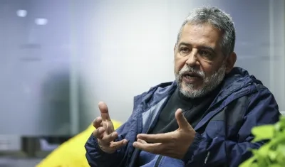 El escritor Mario Mendoza 