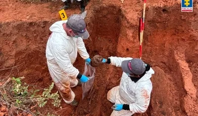 Diligencia de exhumación realizada en Ayapel (Córdoba).