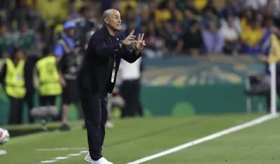 Fabio Cannavaro, entrenador de Uzbekistán.