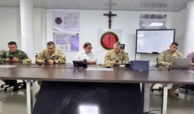 La Gobernadora del Magdalena, Margarita Guerra, durante el PMU de este lunes festivo.