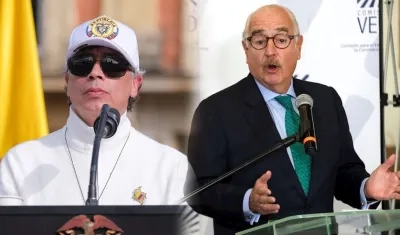 (Izq. a Der.) Gustavo Petro y Andrés Pastrana. 