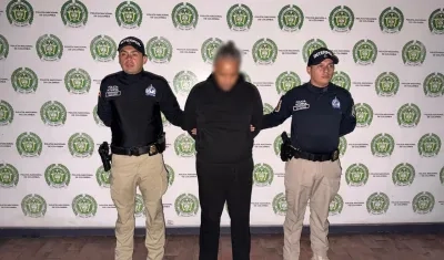 Roberto Rafael Daantje tras ser capturado por la Dijin de la Policía. 