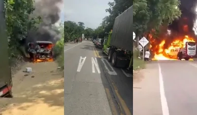 Imágenes de los vehículos incinerados y el bloqueo.