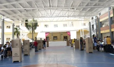 Un puesto de votación en Barranquilla