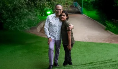  Gilberto Santa Rosa junto a su nieto Ian Marco.