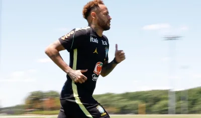 Neymar en la práctica de la selección brasileña en Nueva Jersey.