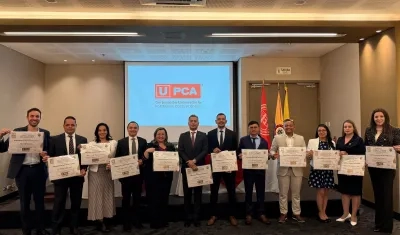 Graduados de la empresa Servinc.