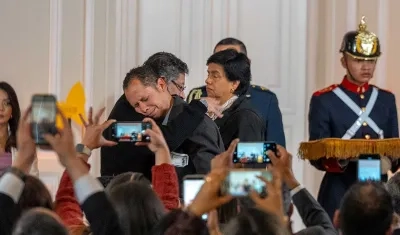 Acto de entrega de los archivos del DAS
