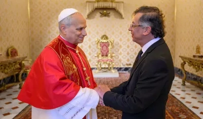 El Papa León XIV y el Presidente Gustavo Petro.