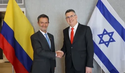El canciller designado, Omar Bula, y el ministro de Exteriores de Israel, Gideon Sa'ar