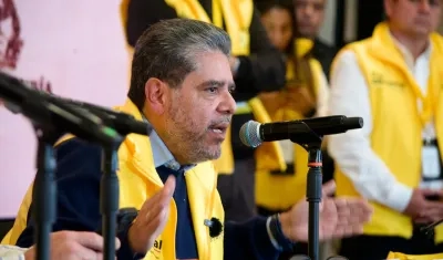 El Contralor Carlos Hernán Rodríguez.