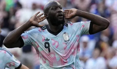 Lukaku haciendo baile de Donald Trump.