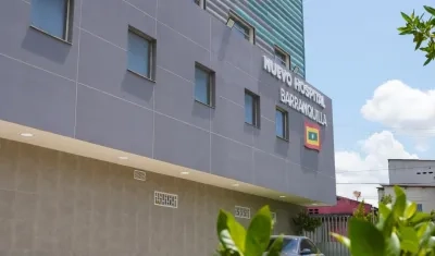 Fachada del Nuevo Hospital Barranquilla a donde fue llevado el reciclador. 