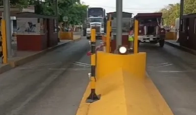 Peaje de Sabanagrande.