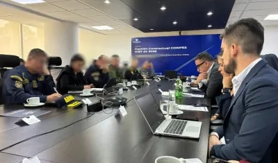 Reunión de inspección con Ministerio de Defensa.