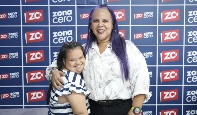 Vera Judith Diazgranados con su hija Verita.