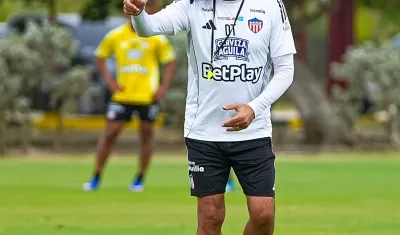 El uruguayo Alfredo Arias, técnico del Junior.