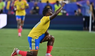 El festejo de Jhon Arias tras marcar el gol de Colombia ante Ghana. 
