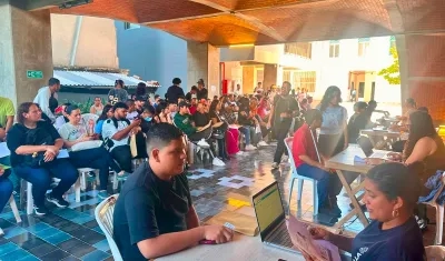 Barranquilleros se presentan en la Fábrica de Cultura. 