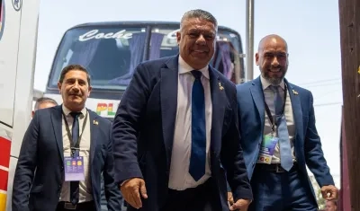 Claudio Tapia (centro), presidente de la Asociación del Fútbol Argentino (AFA).