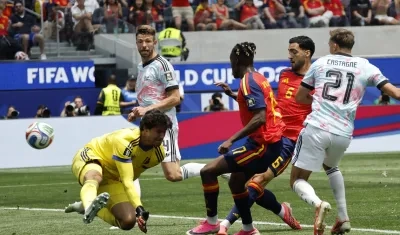 El remate de Mikel Merino tras el rebote del portero Senne Lammens.
