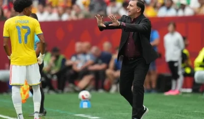 Néstor Lorenzo durante el partido de Colombia contra Suiza.