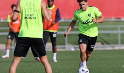 Julián Álvarez durante un entrenamiento.