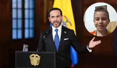 El Presidente Abelardo De La Espriella y el niño Lucas Francesco Murillo García.