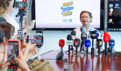 El agente interventor de Air-e, Jaime Mesa Buitrago, durante la rueda de prensa de este lunes. 