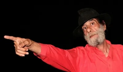Aníbal Tobón, periodista, poeta y actor (q. e. p. d.)