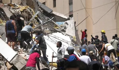 Edificio colapsado en la ciudad de Cali tras el terremoto del pasado lunes 10 de agosto. 