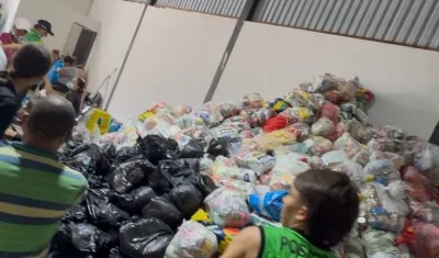 Ayuda humanitaria que llegó a Dosquebradas procedente de Barranquilla.