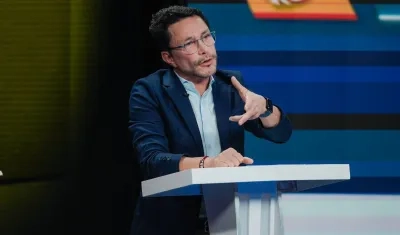 Carlos Caicedo Omar.