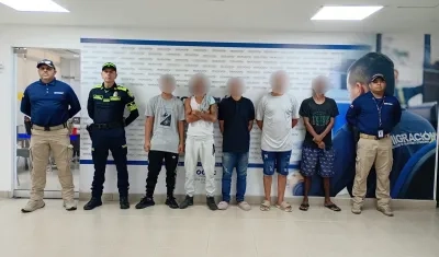 Ciudadanos extranjeros deportados por Migración Colombia.