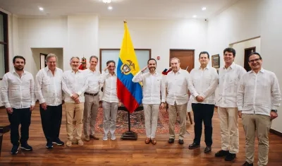 Empresarios reunidos con el Presidente Abelardo De La Espriella.