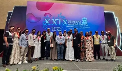 Equipo de la Unimetro que participó en XXIX Congreso Nacional de Medicina Interna, en Medellín.
