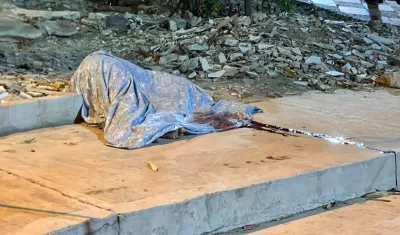 La víctima mortal quedó muerta en el lugar de los hechos. 