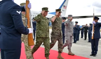 Llegada de Francis Donovan, jefe de Comando Sur de EE.UU., a Bogotá