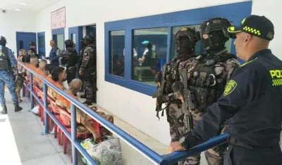 Reclusos trasladados a Bogotá. 