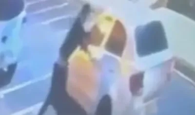 Momento de ataque armado en Alameda. 