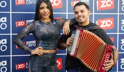 Natalia Curvelo y el acordeonero Alejandro Ojeda.