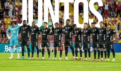 América de Cali en la antesala al partido contra Santa Fe, en Bogotá.