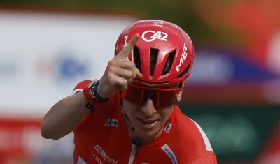El esloveno Tadej Pogacar abandonó el Tour de Francia el pasado sábado.
