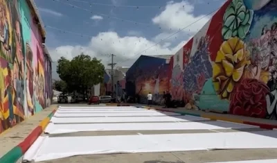 Estudiantes de la EDA trabajan para embellecer el Museo a Cielo Abierto. 