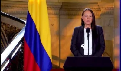  Angela María Mora Soto