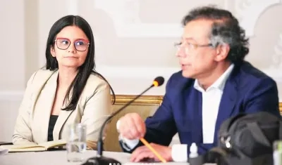 Angie Rodríguez junto al entonces Presidente Gustavo Petro. 