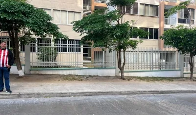 El policía caminaba por este sector cuando fue interceptado por el delincuente. 