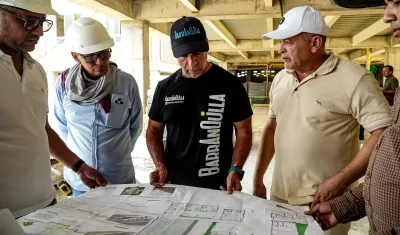 Alcalde Char durante la inspección de las obras.