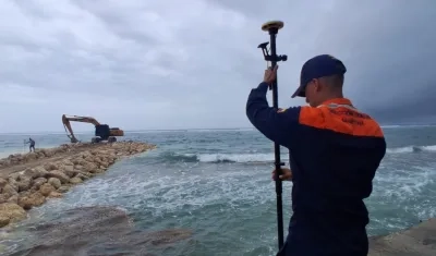 Construcción de espolones en San Andrés.